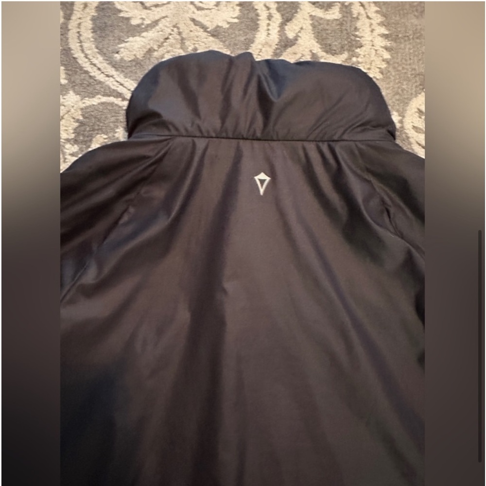 Girls Lululemon Jacket ivivva size 12 - Picture 7 of 7